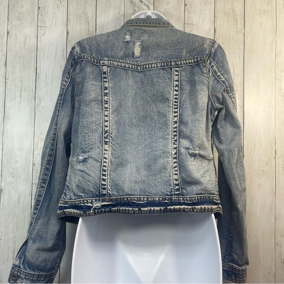 WHITE CROW Distressed Jean Jacket Stitching Detail at Pockets Small - Picture 2 of 10